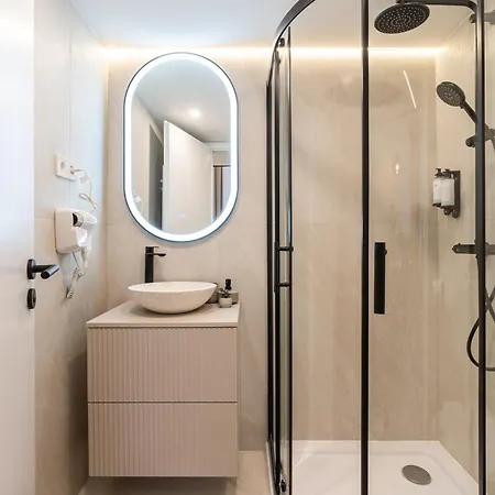 E22 - Boutique Apartments, Location By Bqa Apartament