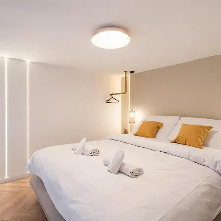 E22 - Boutique Apartments, Location By Bqa
