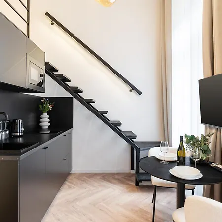 E22 - Boutique Apartments, Location By Bqa Apartament