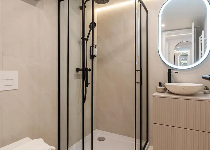 E22 - Boutique Apartments, Location By Bqa *