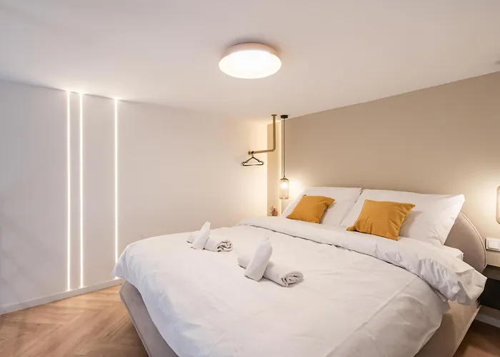 E22 - Boutique Apartments, Location By Bqa