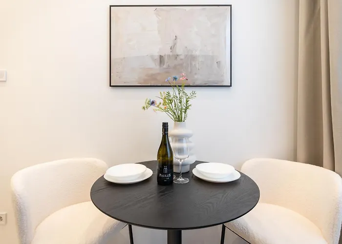 E22 - Boutique Apartments, Location By Bqa Apartament